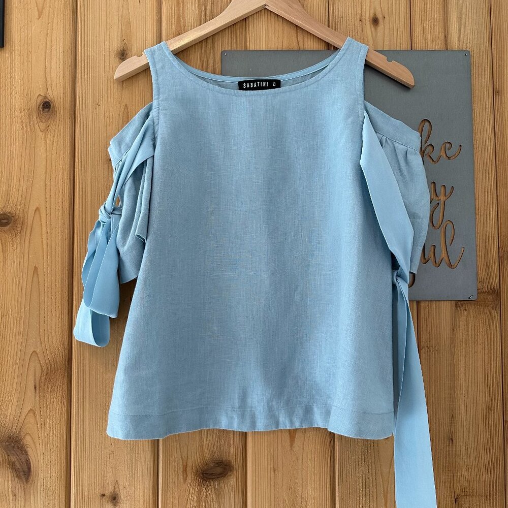 Sabatini Size extra Small 100% Linen Cold Shoulder Tie Sleeve Top in Blue